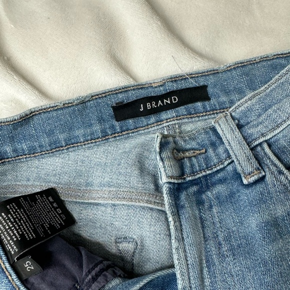 J Brand Jeans - Picture 3 of 4
